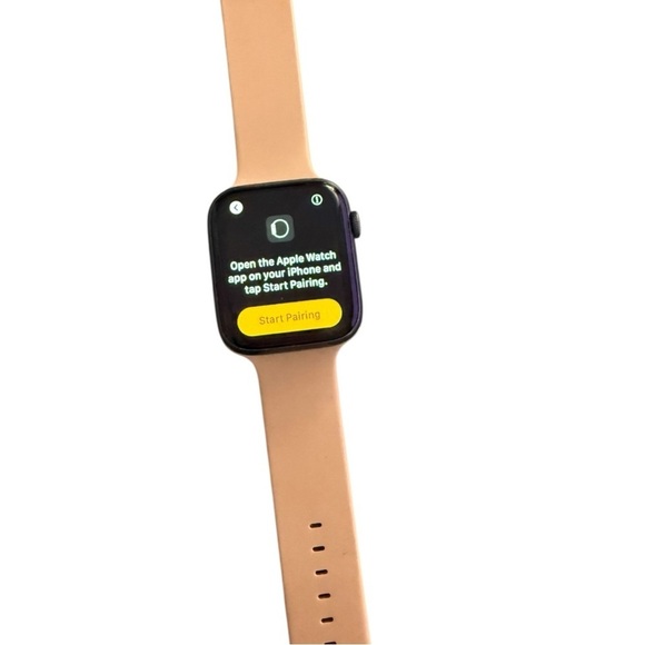 Apple Watch Series 5 Black Aluminum Smart Watch 44mm Blush Band - Picture 2 of 7